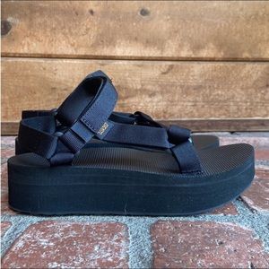 Teva Sandals… Woman’s 10.